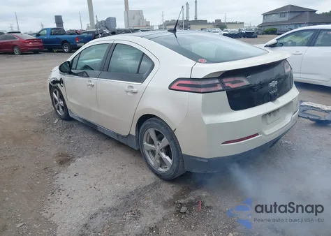 2012 Chevrolet Volt from USA, damaged, VIN 1G1RB6E48CU103172